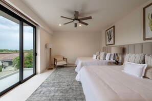 4 habitaciones, tabla de planchar con plancha y cuna de viaje 