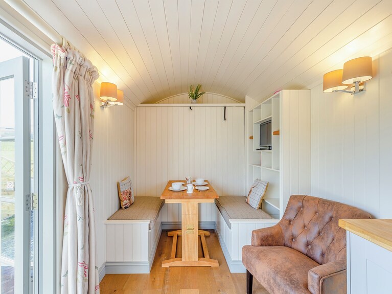 1 Bedroom Accommodation In St Harmon, Near Rhayader - Wales