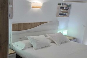 2 bedrooms, bed sheets - Lovely Holiday Home With Balcony (Fuengirola)