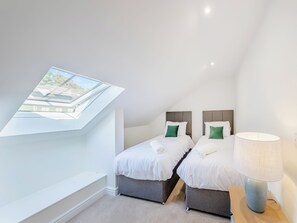 4 chambres, Wi-Fi gratuit, draps fournis