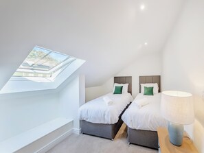 4 chambres, accès au Wi-Fi (inclus), literie fournie