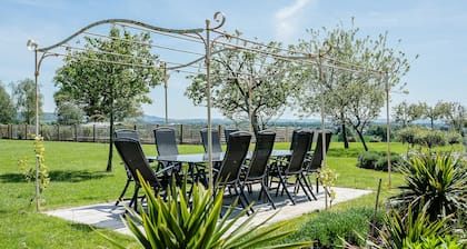 The Grange at Hencote Vineyard