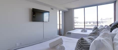 Apartment, Balcony, City View