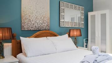 1 bedroom, free WiFi, bed sheets