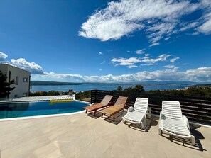Pool | Indendørs pool, udendørs pool