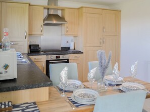 Dishwasher, highchair - 2 bedroom accommodation in Blyth (Blyth)