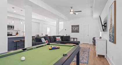 Hot Tub | 9 beds | Pet Friendly