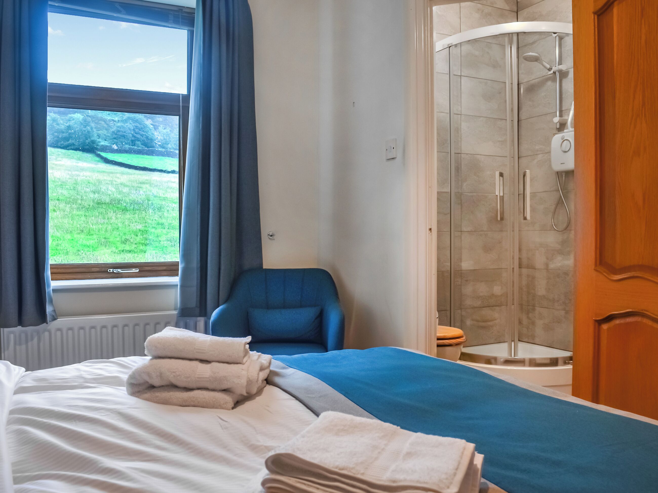 4 bedrooms, free WiFi, bed sheets