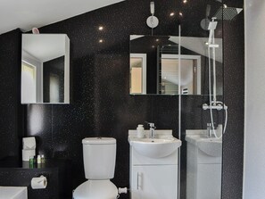 Towels - Tiberius Claudius Augustus Suite - UK43559 (Bowness-on-Solway)