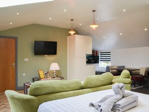 1 bedroom, free WiFi, bed sheets - Tiberius Claudius Augustus Suite - UK43559 (Bowness-on-Solway)