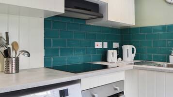 Dishwasher, high chair