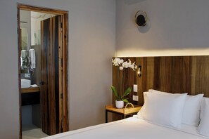 Egyptian cotton sheets, premium bedding, down duvets
