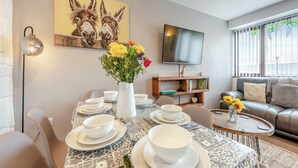 Dining - The Granary - UK41502 (Hundleton, near Pembroke)