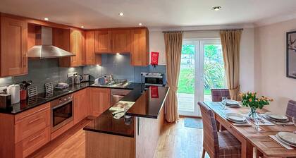 No.4 The Links Apartments