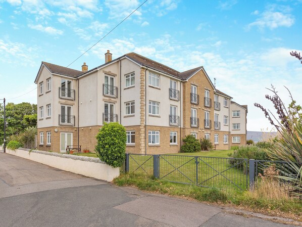 Exterior - No.4 The Links Apartments (Brora)