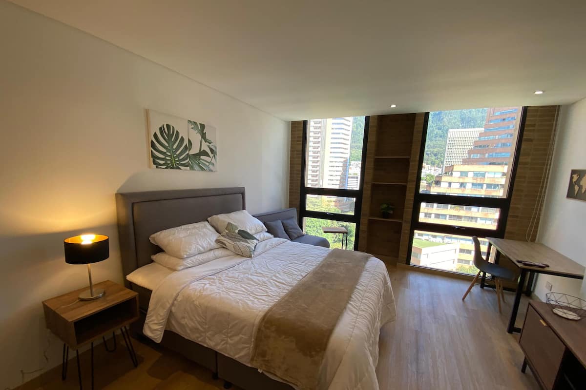 Apartment, 1 Bedroom, Kitchen, Park View | 1 bedroom, minibar, blackout drapes, soundproofing