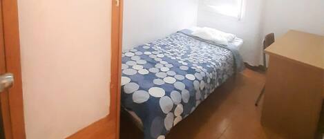 1 bedroom, desk, iron/ironing board, free WiFi