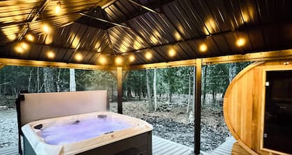 Winter Water Woodlands - Hot Tub & Sauna Near Boyne Mountain & Lake Charlevoix
