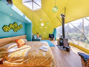 1 bedroom, free WiFi, bed sheets