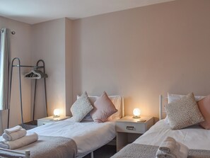 3 chambres, Wi-Fi gratuit, draps fournis