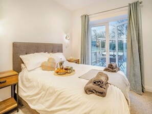 2 quartos, Wi-Fi de cortesia, roupa de cama