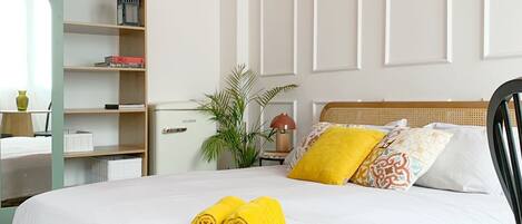 Free WiFi, bed sheets