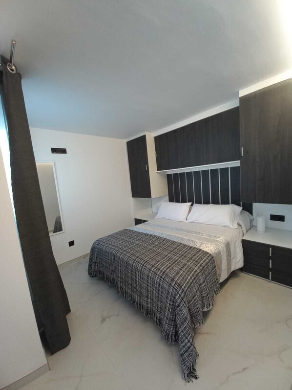 1 bedroom, iron/ironing board, WiFi, bed sheets - APARTMENT 3 HOUSE PUERTA DE ALMODOVAR (Córdoba)