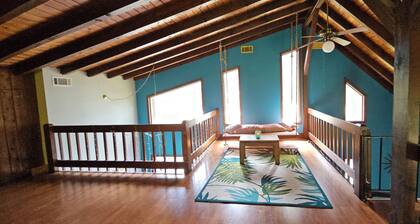 Artistic 70s house will make you feel nostalgic with all the modern comforts.
