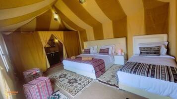 Deluxe Triple Room, Desert View | Laptop workspace, free WiFi