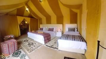 Deluxe Triple Room, Desert View | Laptop workspace, free WiFi