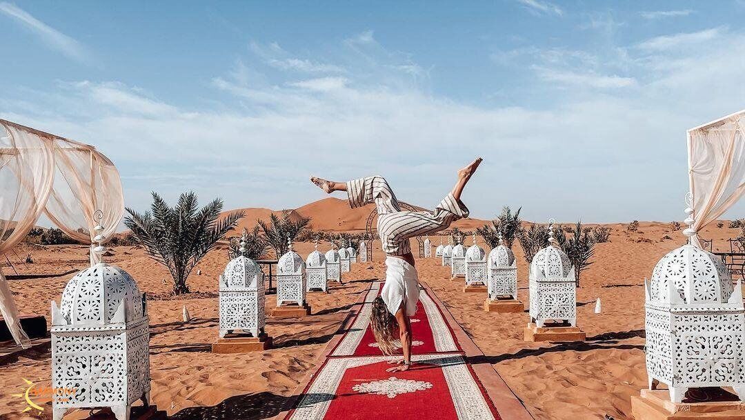 Deluxe-Dreibettzimmer, Blick auf die Wüste | Wohnbereich