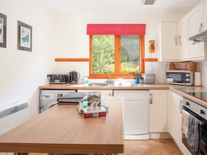 Diskmaskin och barnstol