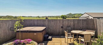 2 bedroom accommodation in West Pennard, near Glastonbury