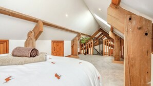 3 bedrooms, WiFi (free), bed sheets - Hunters Lodge - UK41503 (Hundleton, near Pembroke)