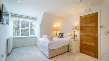 3 bedrooms, free WiFi, bed sheets