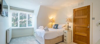 Duck Bay Cottage 2 - UK43935