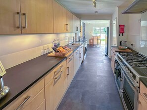 Geschirrspüler, Hochstuhl