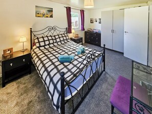 2 bedrooms, bed sheets