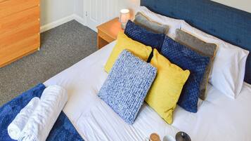 2 bedrooms, WiFi, bed sheets