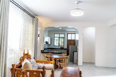 Spacious 2-Bedroom Family Oasis in the City