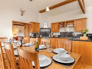 Dining - 5 bedroom accommodation in Litton, near Buxton (Litton, near Buxton)