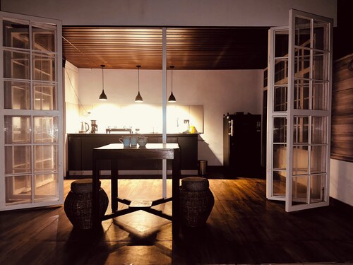 Island Retreat Kochi Kerala - Serene Village, Modern Stay with Terrace Kitchen 