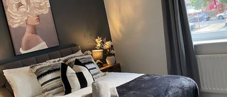 2 bedrooms, WiFi, bed sheets