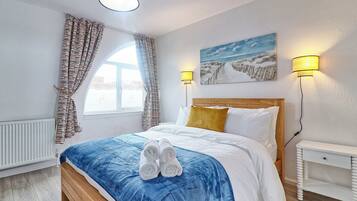 3 bedrooms, free WiFi, bed sheets