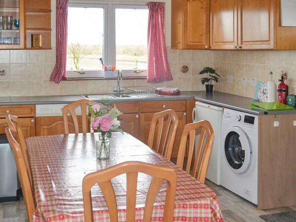 Dishwasher, high chair