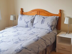 3 bedrooms, free WiFi, bed sheets