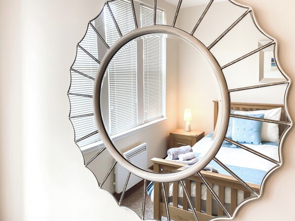 3 bedrooms, free WiFi, bed sheets - 3 bedroom accommodation in Dornoch (Dornoch)