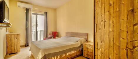 3 Schlafzimmer, Bügeleisen/Bügelbrett, WLAN, Bettwäsche