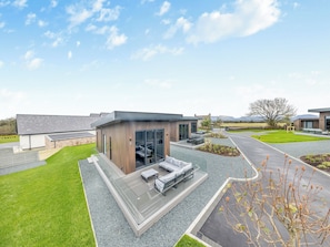Exterior - Cybi Lodge 6 - UK42798 (Llangefni)