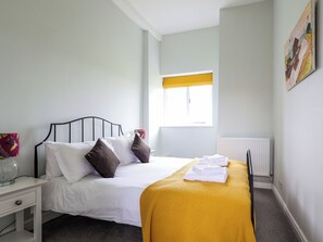 7 bedrooms, free WiFi, bed sheets - Salt House - UK43012 (Berkeley)